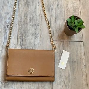 Tory Burch Robinson Wallet on a Chain